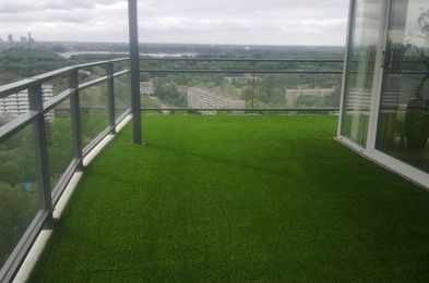 Buitenshuis vijand thema Kunstgras Balcony, perfect voor het balkon | Kunstgrasnet.nl